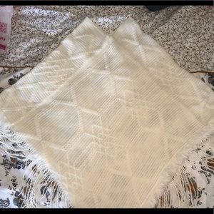 New Woolen poncho/ white/ v neck